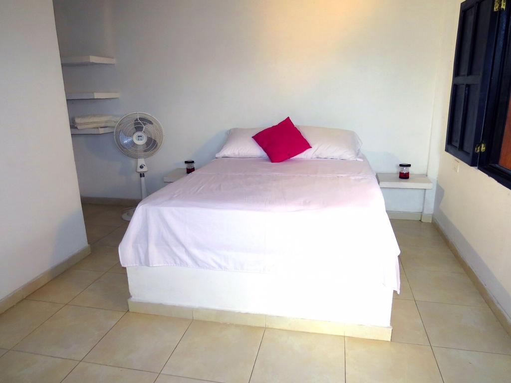 Palomino Breeze Hostal Quarto foto
